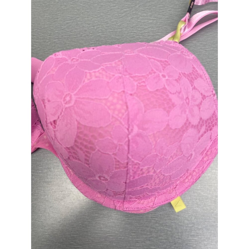 Victoria’s Secret Sexy Tee Push-Up  Lace Bra 38C - Picture 3 of 13